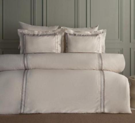 Постельное бельё "DANTELA VITA" сатин с вышивкой MONTANA (бежевый), Евро