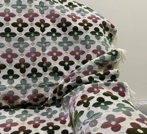 Покрывало шпигель большой Karteks" на диван 160х220 ЧЕТЫРЕХЛИСТНИК, перламутровый