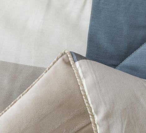 Постельное белье с одеялом "Sofi de Marko" Роберто №24 Велюр/Сатин, Семейный