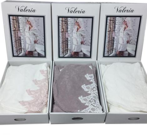 Халат женский махровый с капюшоном Maison D'or "VALERIA" (кремовый), XS(42)-S(44)