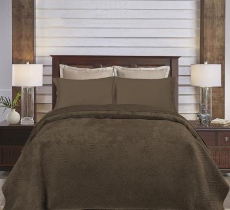 Покрывало из вареного бархата "KARTEKS" 03, 240х260 (50х70-2 шт), коричневый