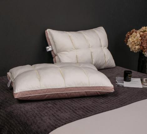 Подушка "Kazanov.A" Cassette (жемчуг пудра), 50х70