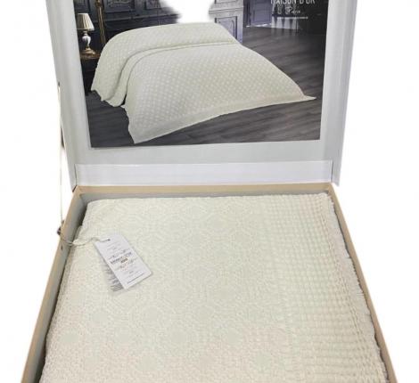 Покрывало "Maison D'or" BRIELLE 240х260, кремовый