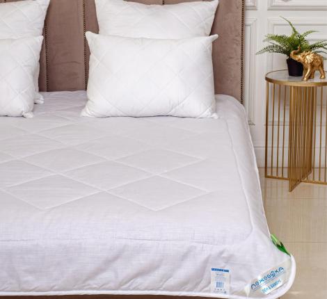 Одеяло всесезонное Лежебока "ЛЁН и БАМБУК" в сатине, 172х205