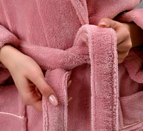 Халат женский трига с капюшоном "AMBIELLA A-1215" пудра, 3XL