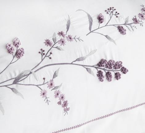 Постельное бельё "DANTELA VITA" сатин с вышивкой SEMENTA (баклажан), Евро