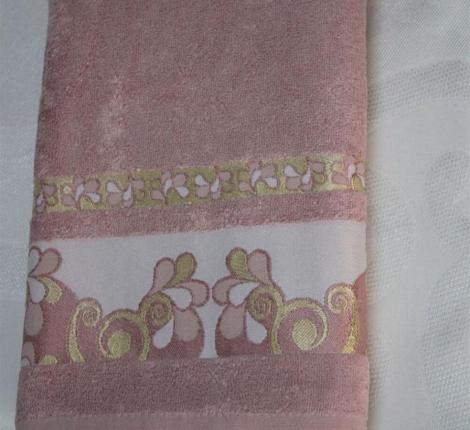 Полотенце махровое "DO&CO" Бамбук 70*140 (1/1 ) HANNA, брусничный