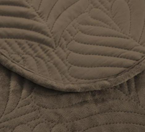 Покрывало из вареного бархата "KARTEKS" 04, 240х260 (50х70-2 шт), коричневый
