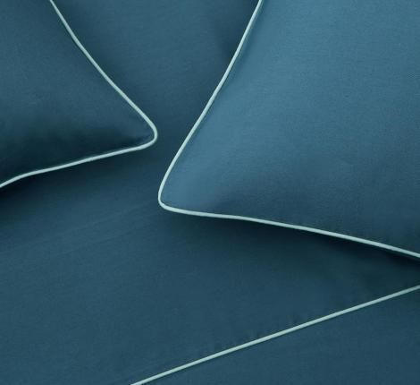 Постельное бельё "KARTEKS" сатин однотонный с кантом HK-07 (тёмно-зелёный), Евро