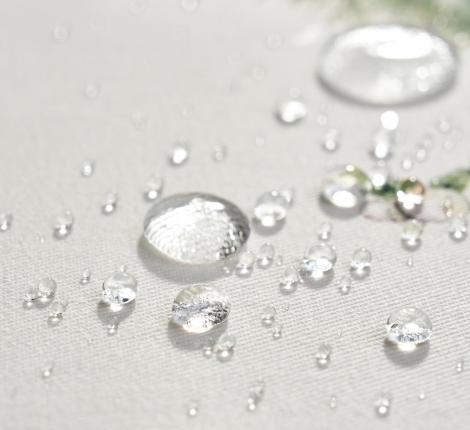 Скатерть с пропиткой SANTALINO "МОРОЗКО.СНЕГИРИ" 140х180 см, красный