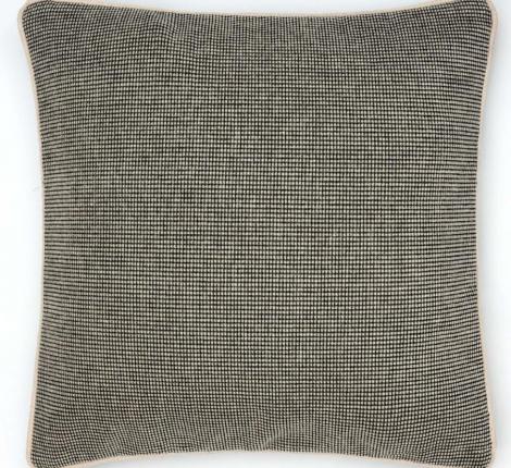 Подушка декоративная "CUBE" 45х45, серо-белая мелкая клетка (кант кремовый)