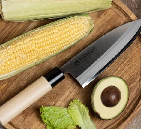 Кухонный нож Деба "FUJI CUTLERY" FC-1072, длина лезвия 150 мм