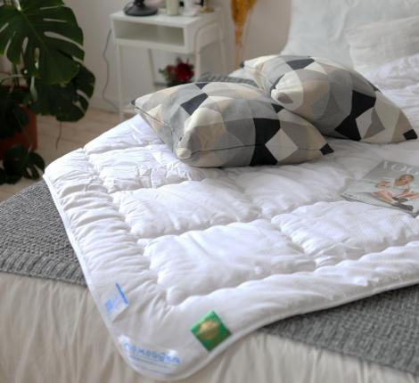 Одеяло зимнее "MERINO LAMBI", 200х220