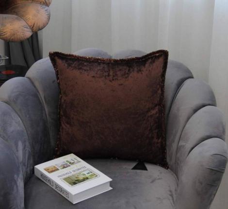 Наволочка декоративная "Sofi de Marko" Клаудия (шоколад) Бархат, 45х45 (1шт.)