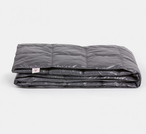 Дорожный плед пуховый "TRAVEL PLAID GRASS GRAPHITE", 140х200