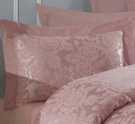 Гобеленовое покрывало "DO&CO" 240х260 (50x70-2 шт.) GUL, брусничный