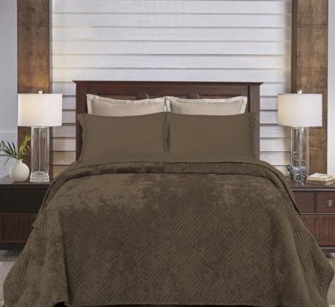 Покрывало из вареного бархата "KARTEKS" 01, 240х260 (50х70-2 шт), коричневый