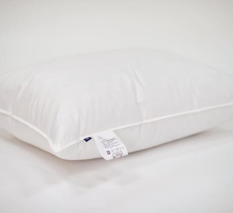 Подушка 3 STARS "FAMILIE DOWN" упругая, 60х60